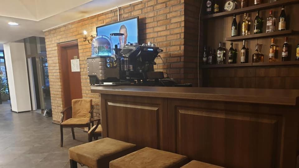Hotel Regina Синая Екстериор снимка